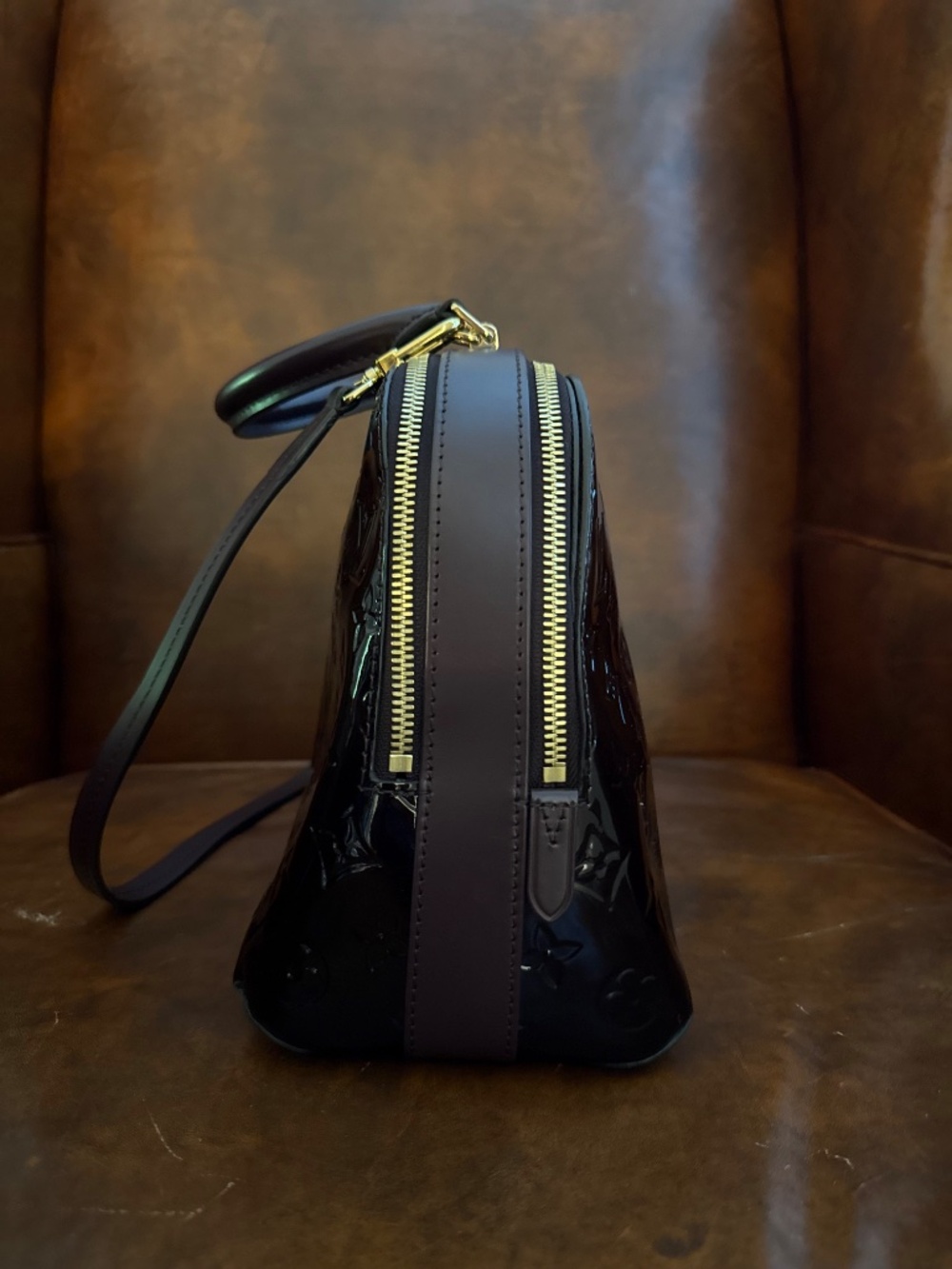 Louis Vuitton Monogram Vernis Melrose Bag in Amarante - Picture 3 of 16